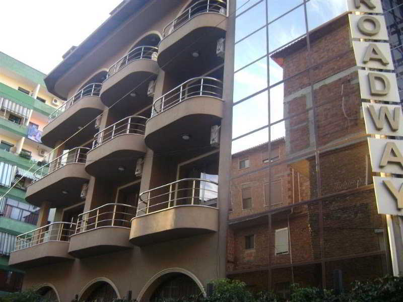 Broadway Hotel