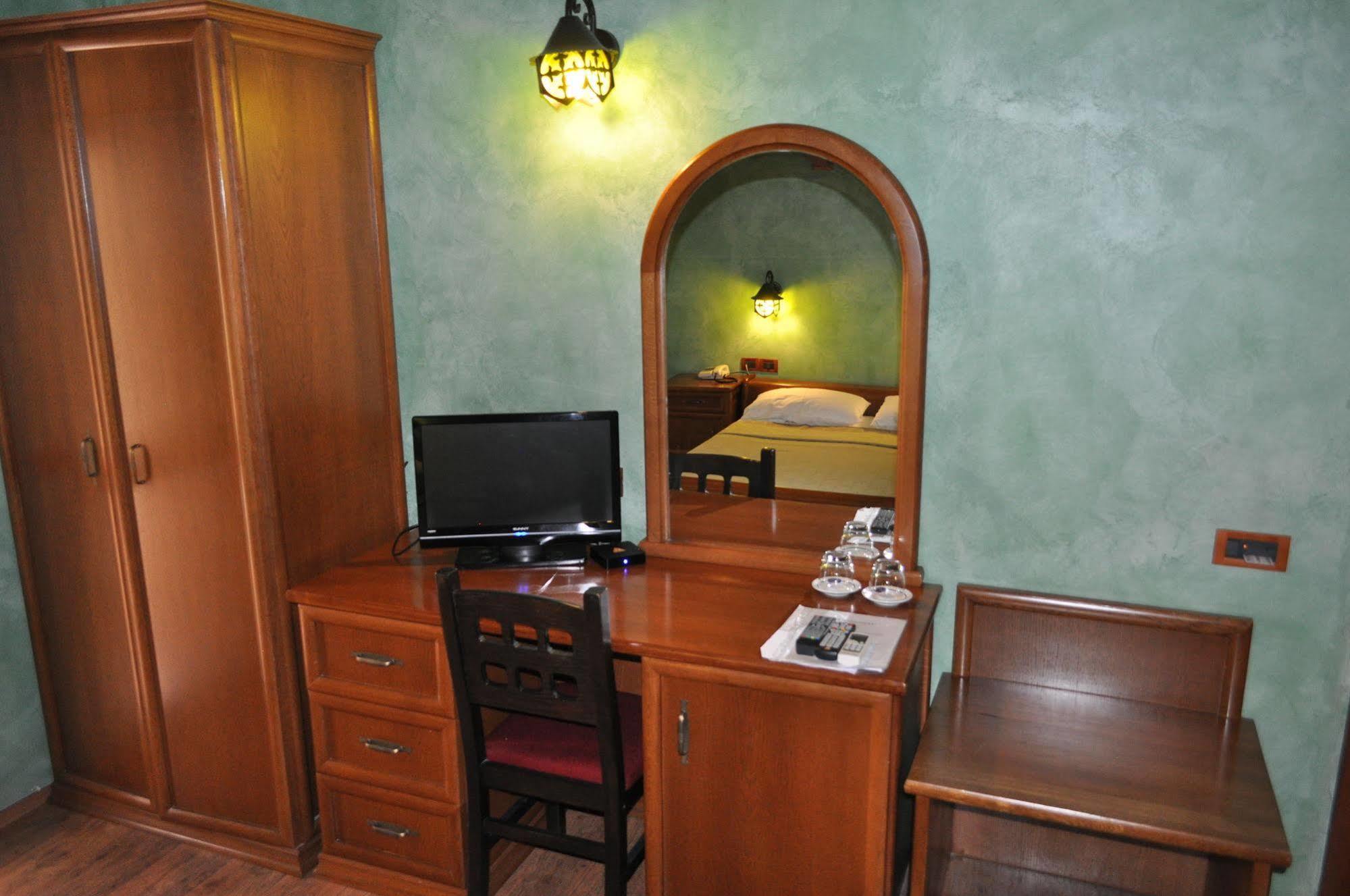 Broadway Hotel Tirana